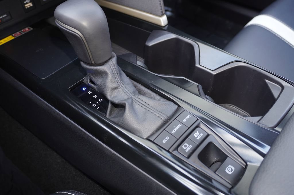 Certified 2025 Toyota Camry SE image 18