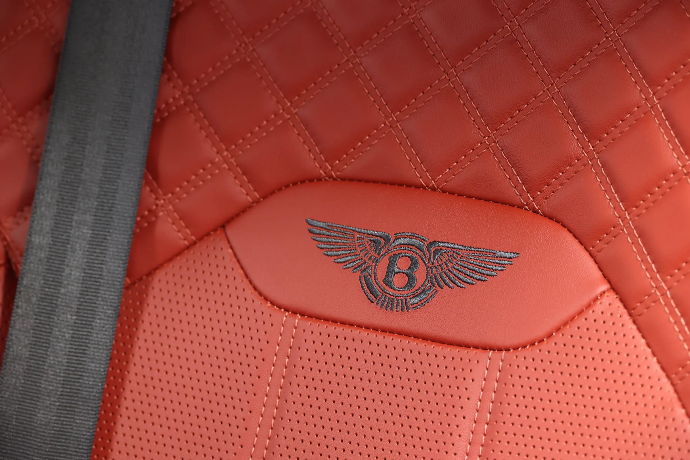 Used 2022 Bentley Bentayga AWD/4WD image 62