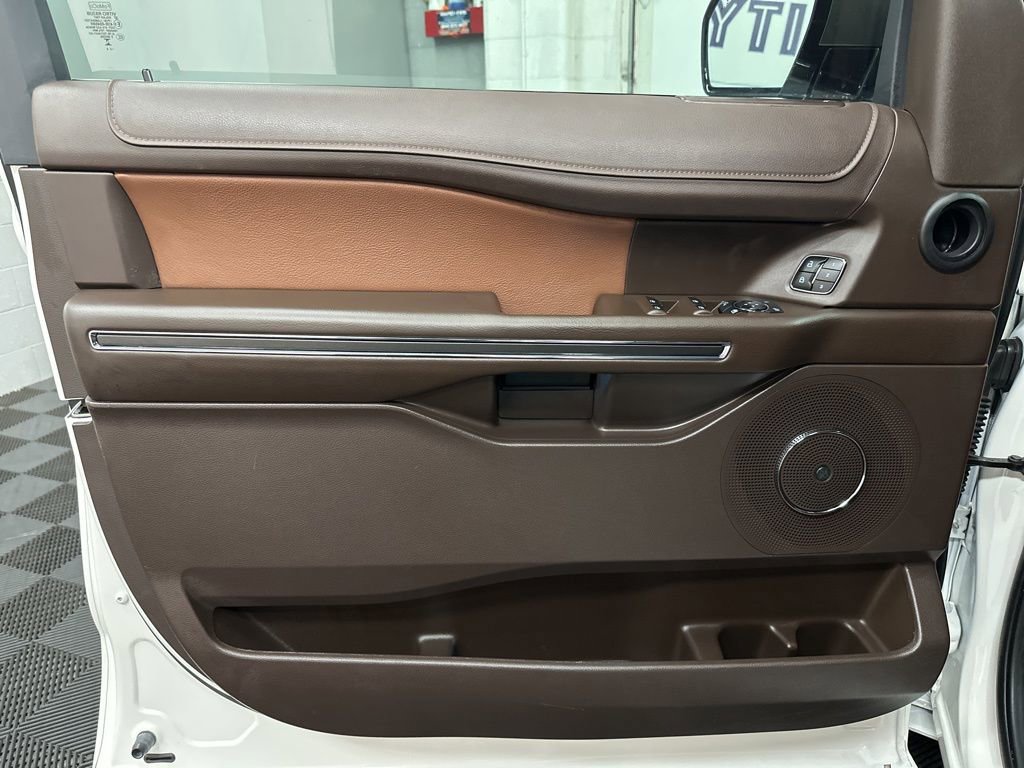 Used 2024 Ford Expedition Max King Ranch AWD/4WD image 16