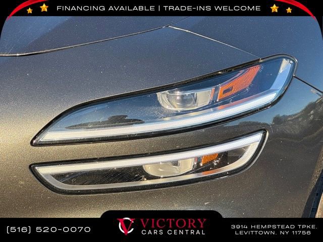 Used 2023 Genesis G70 2.0T image 7