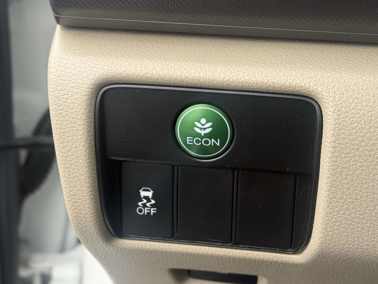 Used 2013 Honda Accord LX image 10