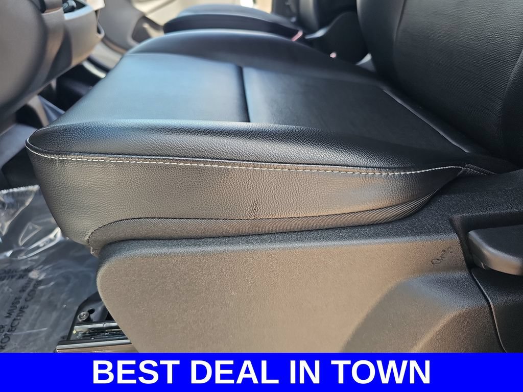 New 2026 Ford Transit 250 148 Medium Roof w/ Load Area Protection Package RWD image 28