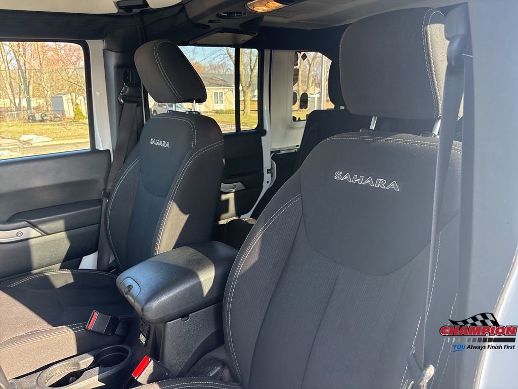Used 2018 Jeep Wrangler Unlimited Sahara image 21