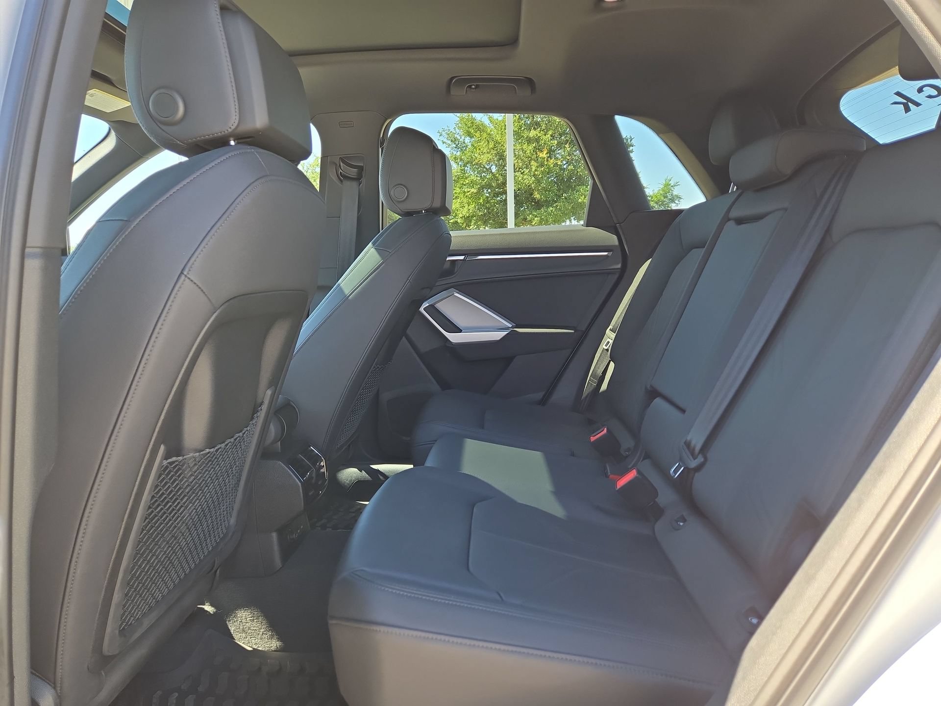 Certified 2025 Audi Q3 2.0T Premium w/ Convenience Package AWD/4WD image 13