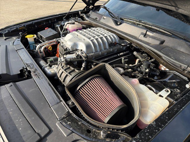 Used 2022 Dodge Challenger SRT Hellcat w/ Plus Package RWD image 18
