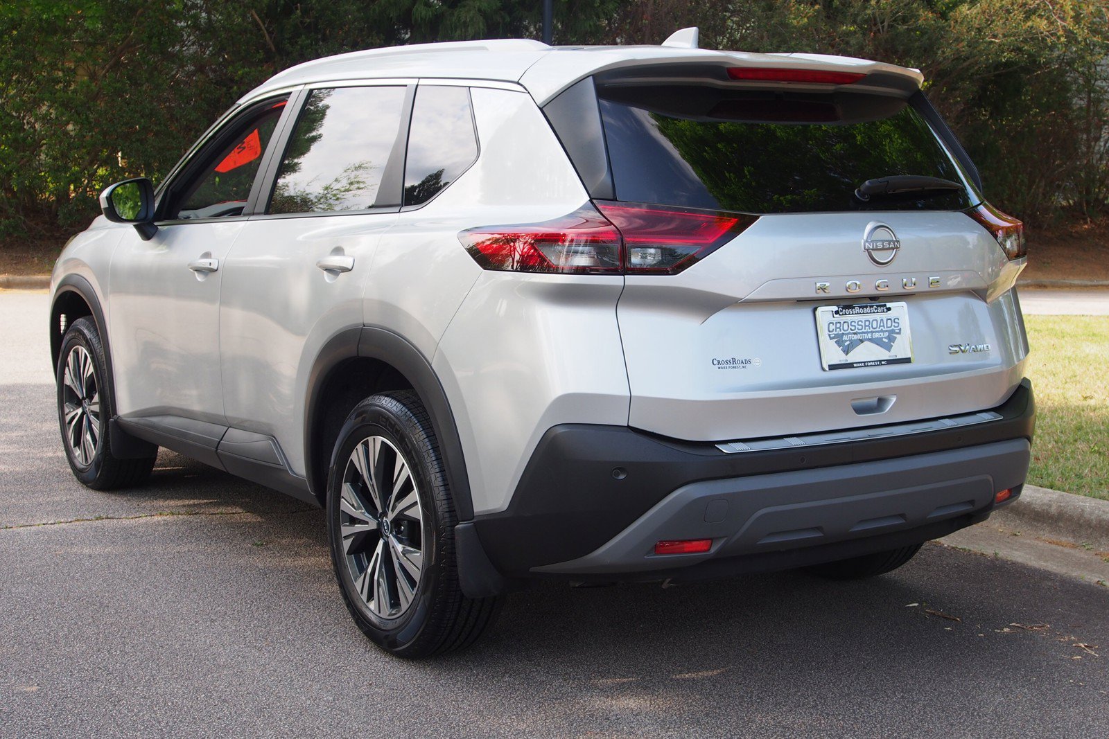 Used 2023 Nissan Rogue SV w/ SV Premium B Package AWD/4WD image 5