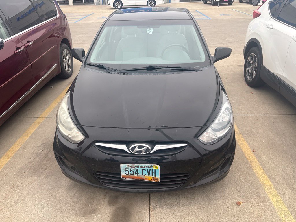 Used 2013 Hyundai Accent GS FWD image 8
