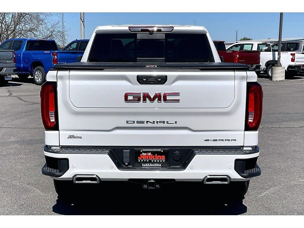 Used 2023 GMC Sierra 1500 Denali AWD/4WD image 4