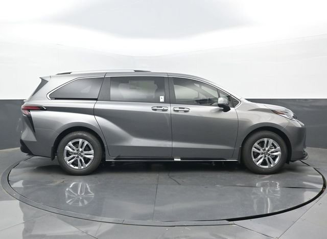 New 2026 Toyota Sienna Limited FWD image 2