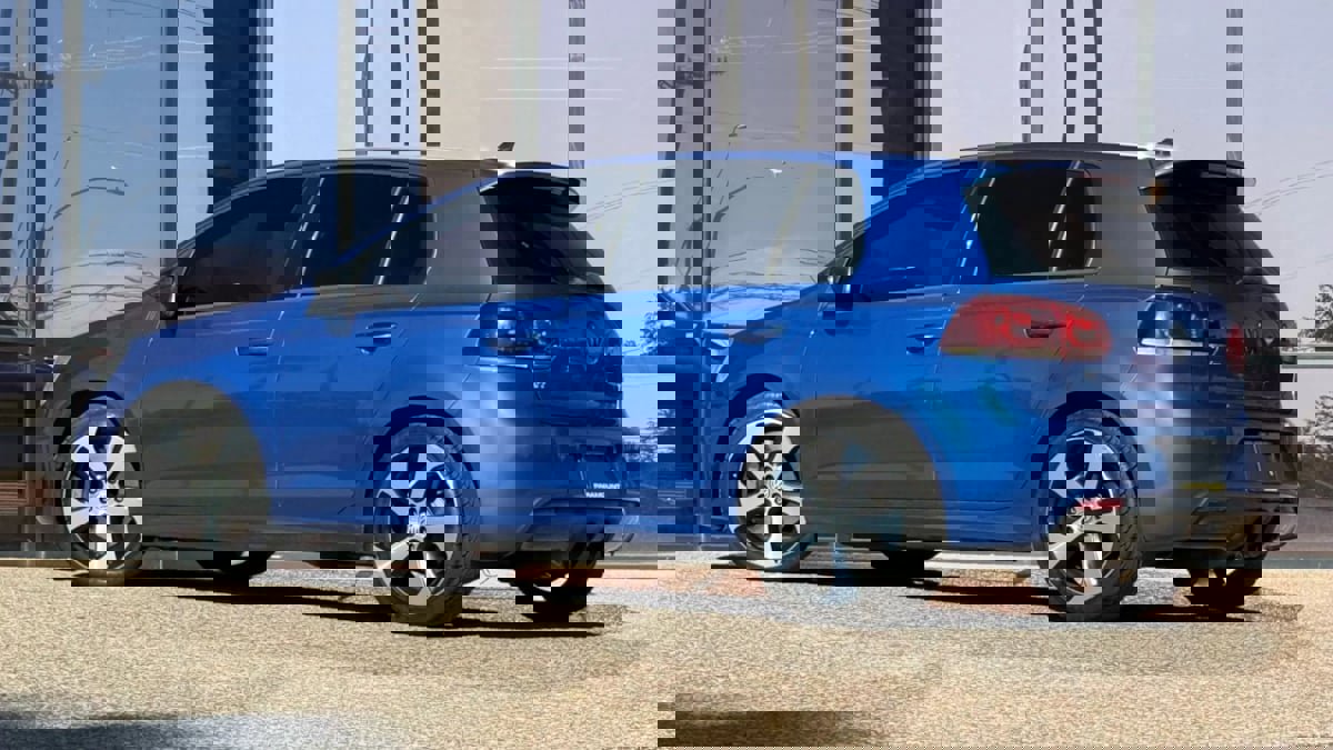 Used 2013 Volkswagen Golf R 4-Door image 7