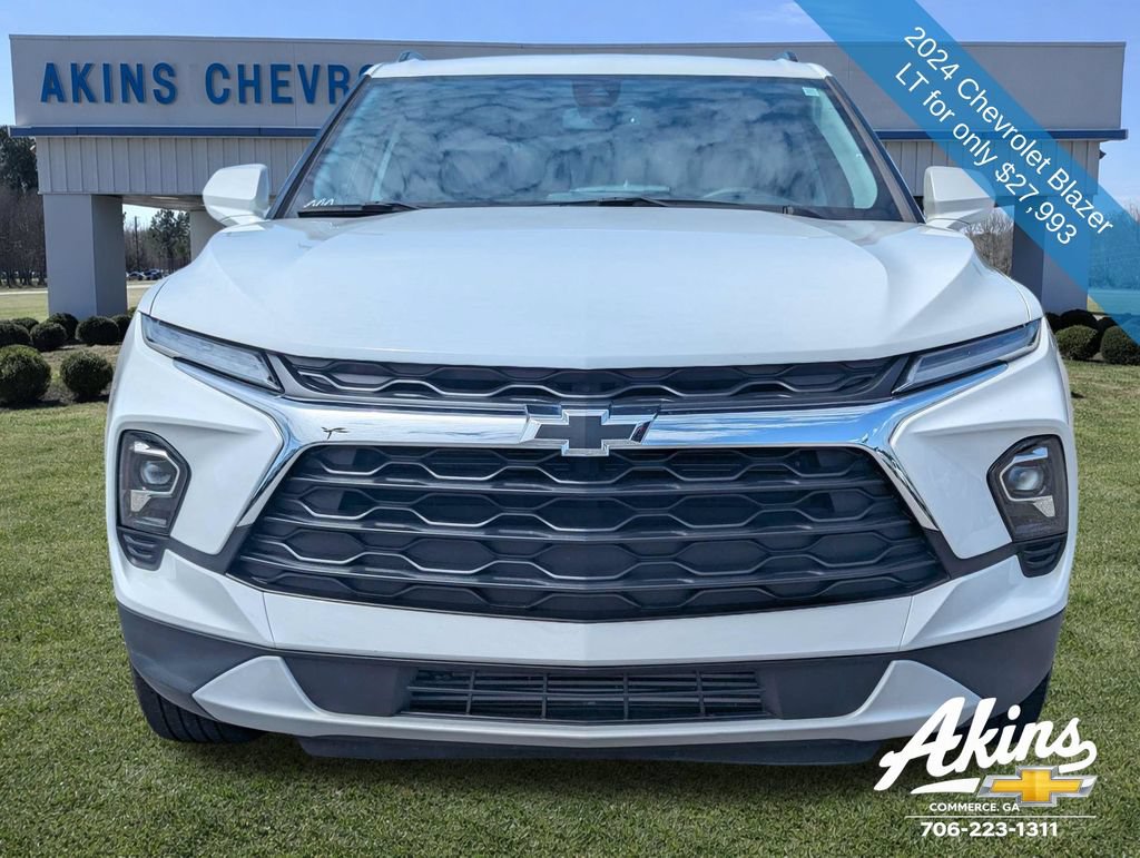 Used 2024 Chevrolet Blazer LT w/ Convenience Package FWD image 9