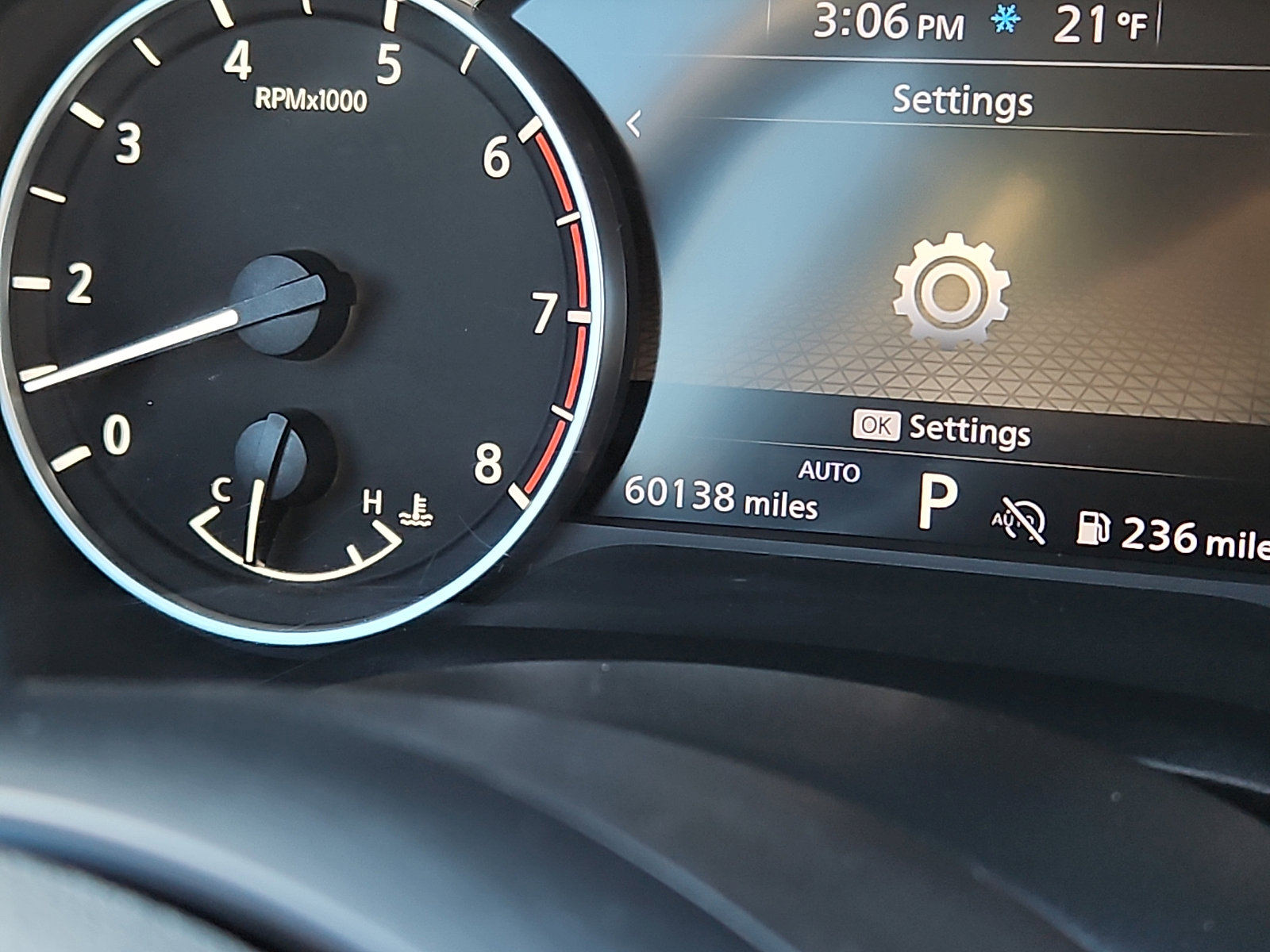 Used 2024 Nissan Rogue S image 19