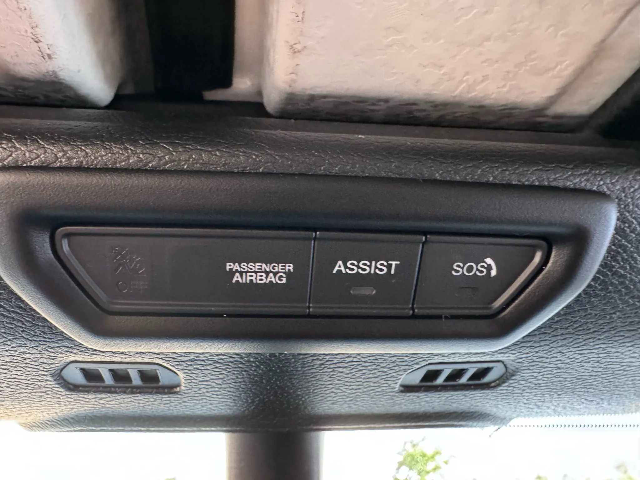 Used 2023 Jeep Wrangler Unlimited Sahara AWD/4WD image 36