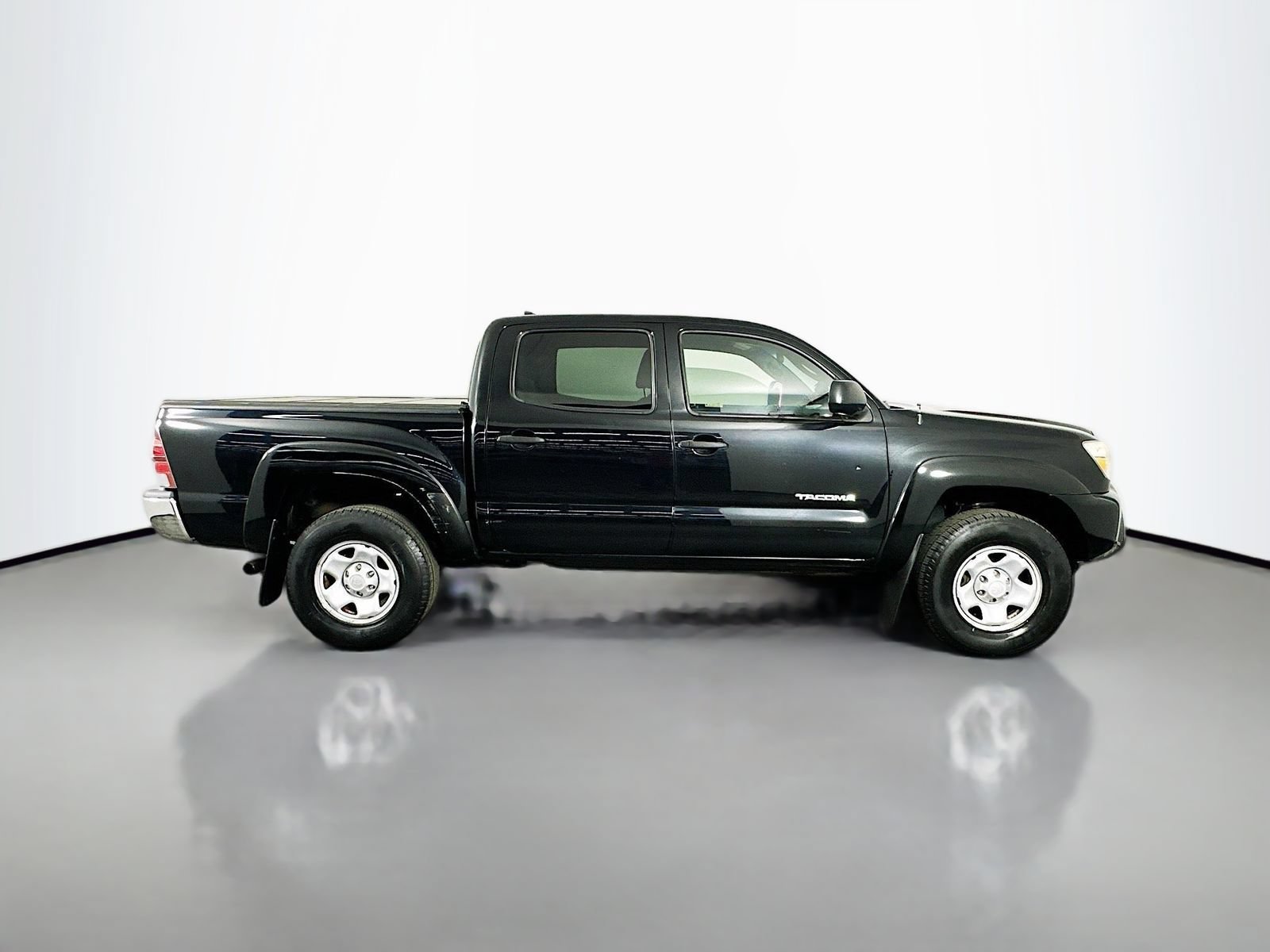 Used 2015 Toyota Tacoma PreRunner w/ SR5 Package RWD image 8