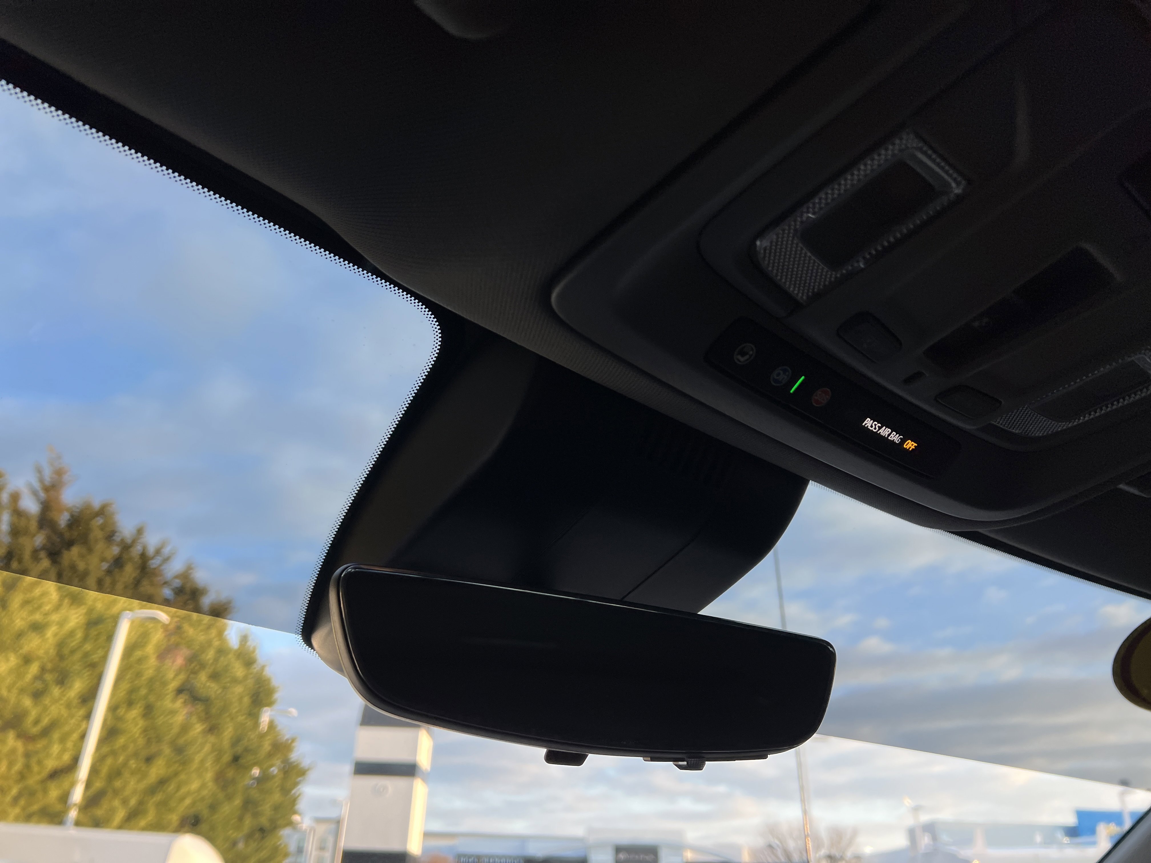 Used 2023 Chevrolet Silverado 1500 LTZ w/ Technology Package image 27