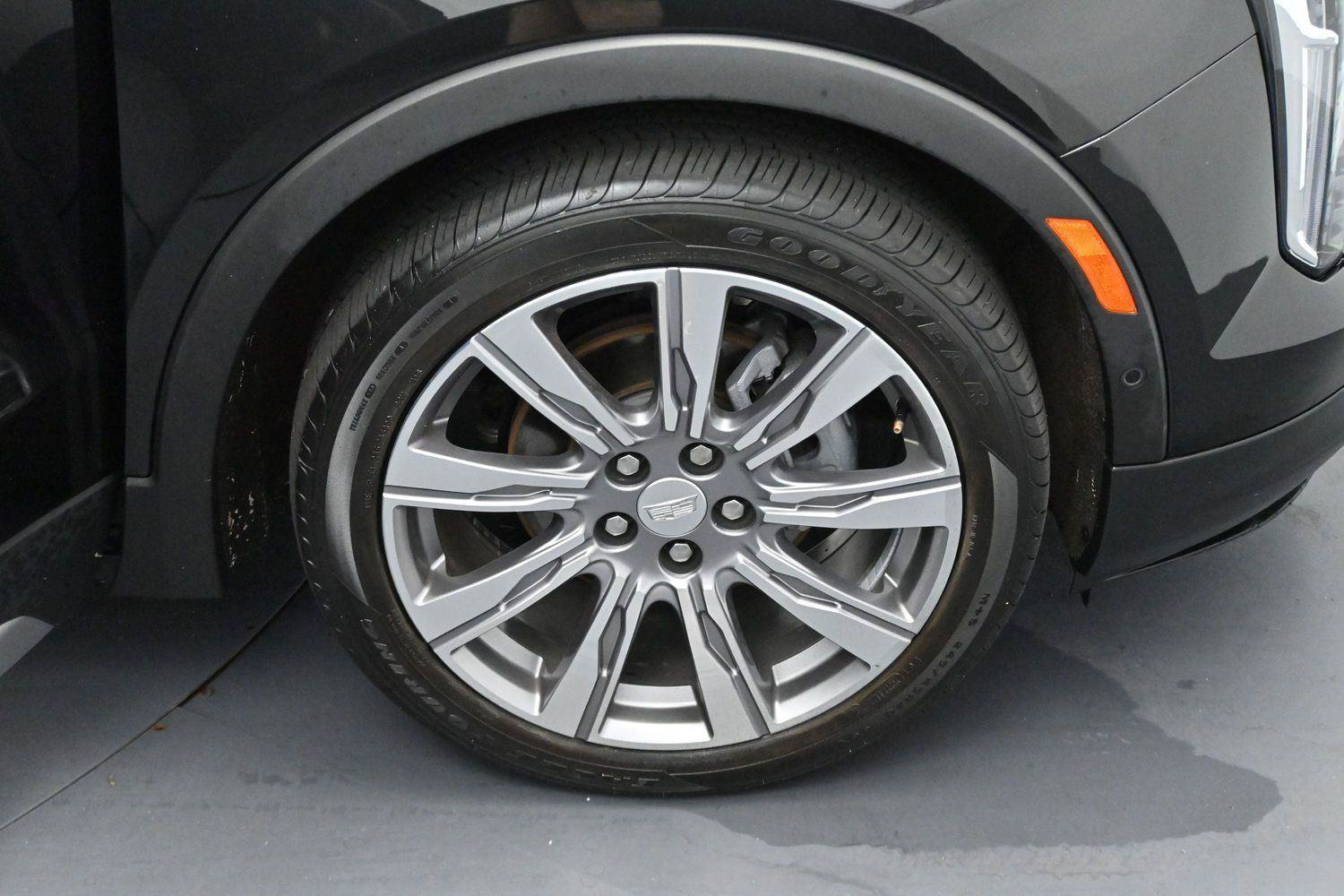Certified 2022 Cadillac XT4 Premium Luxury w/ Enhanced Visibility Package AWD/4WD image 36