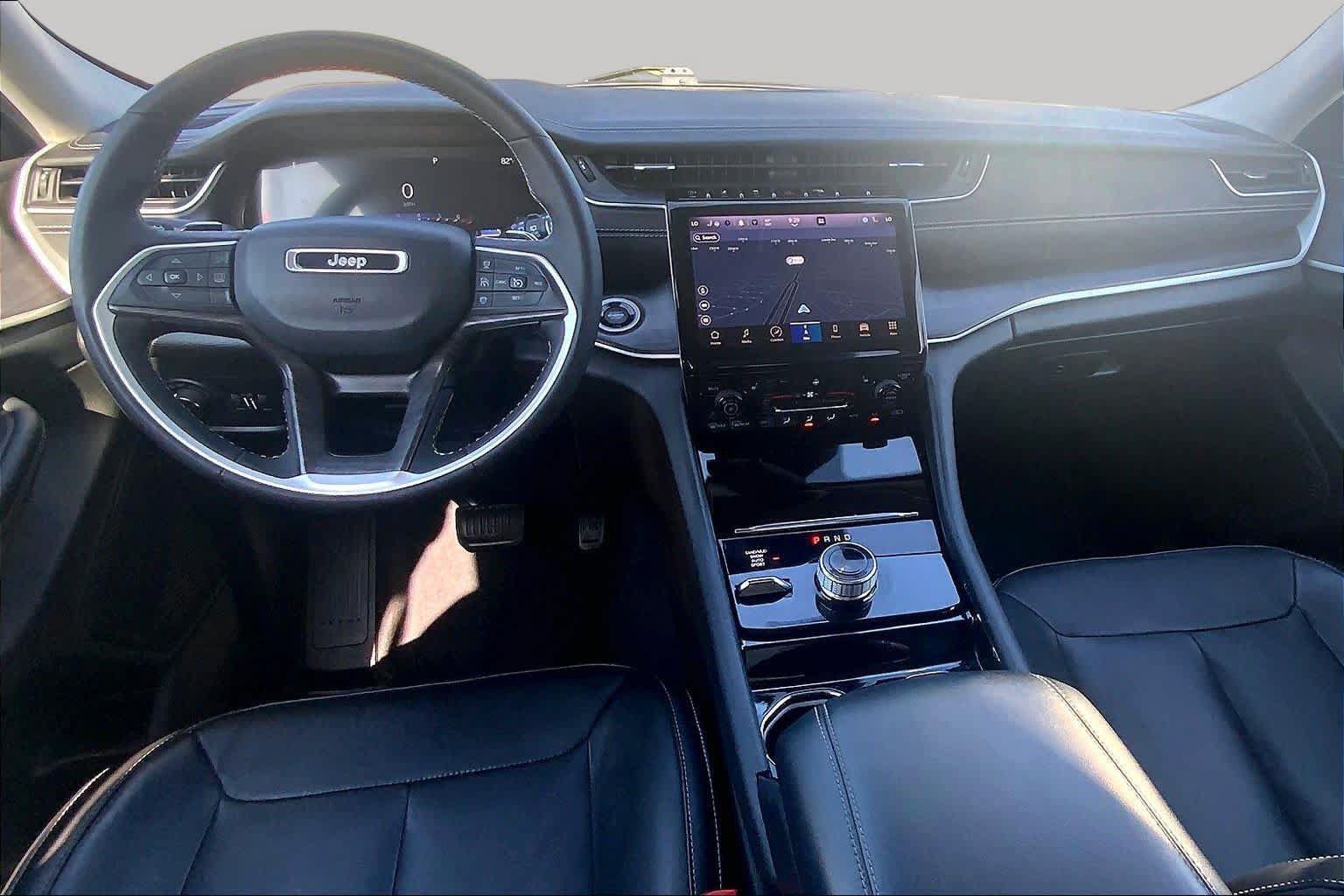 Used 2023 Jeep Grand Cherokee Limited AWD/4WD image 15