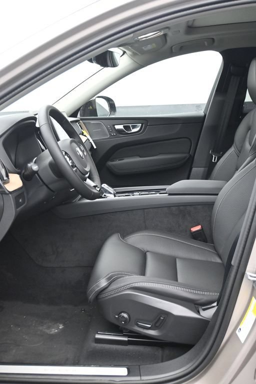 New 2026 Volvo XC60 B5 Ultra AWD/4WD image 11