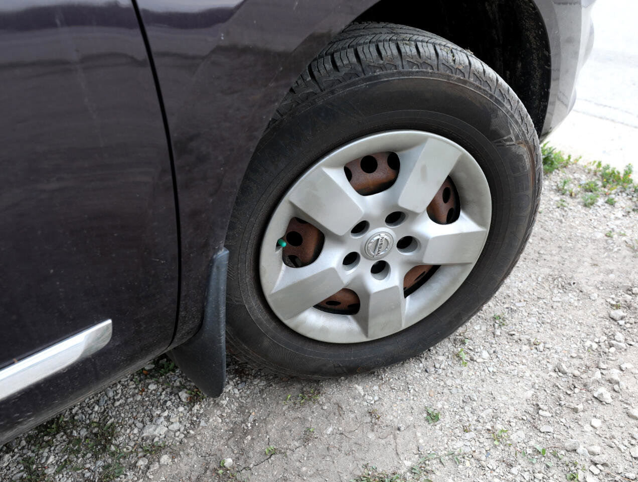 Used 2015 Nissan Rogue S w/ Convenience Package image 9