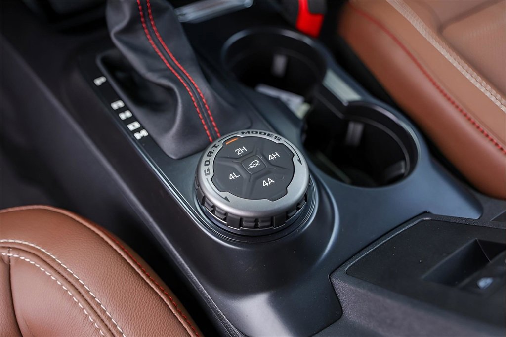 Used 2024 Ford Bronco Heritage Edition image 20