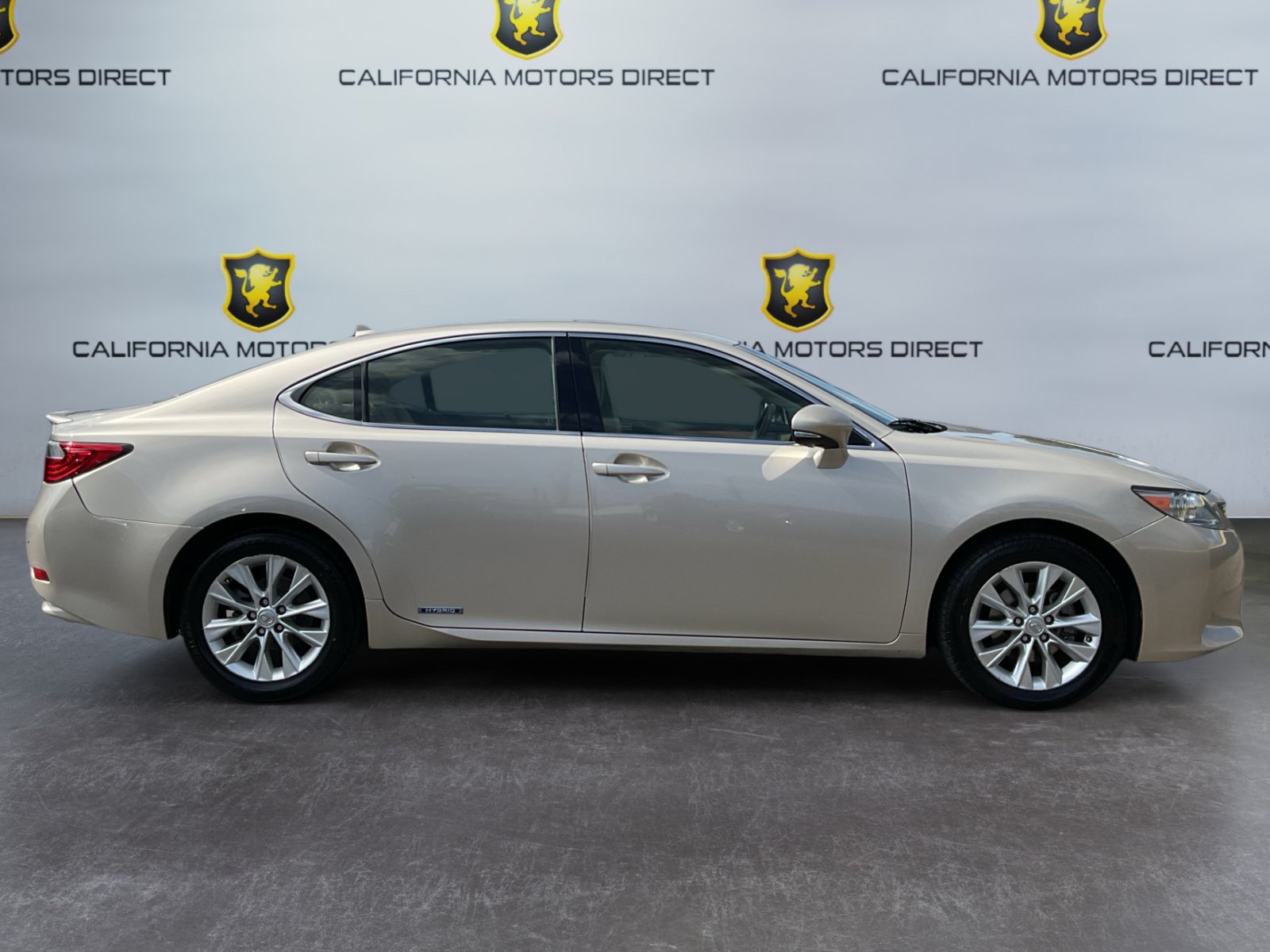 Used 2014 Lexus ES 300h FWD image 4