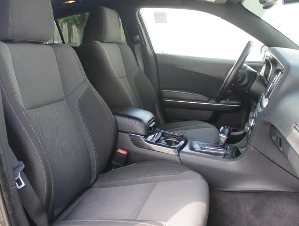 Used 2018 Dodge Charger SXT Plus RWD image 16