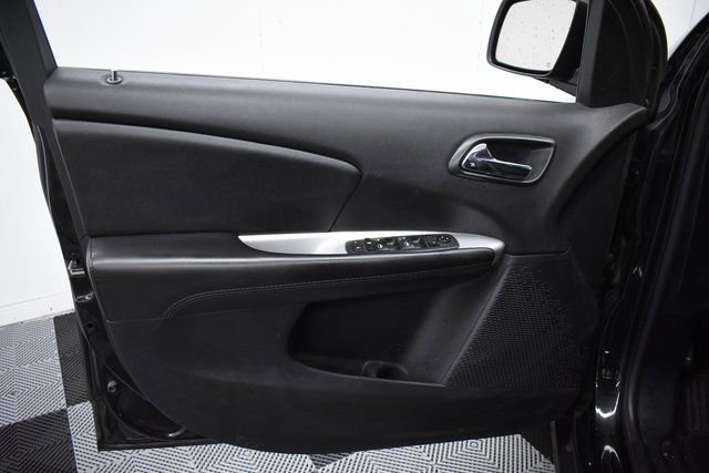 Used 2020 Dodge Journey SE image 10