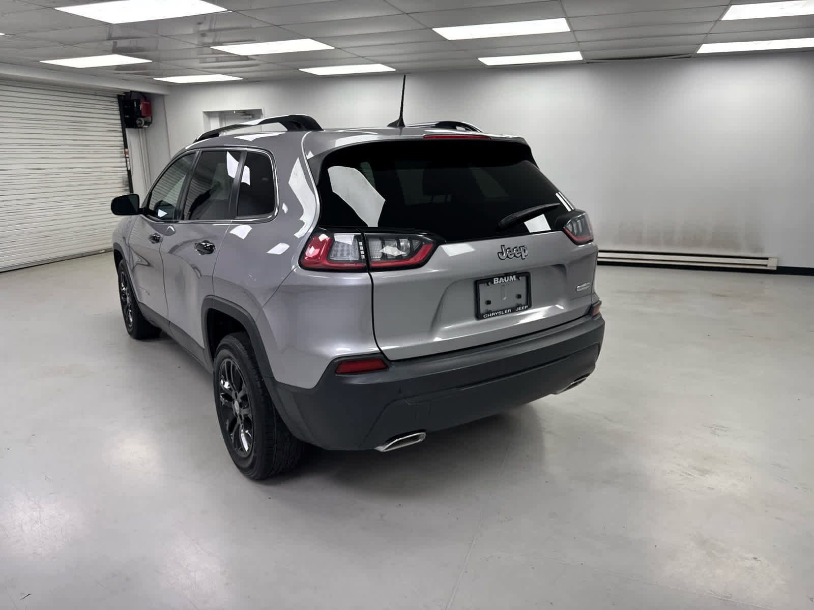 Used 2022 Jeep Cherokee Latitude Lux image 4