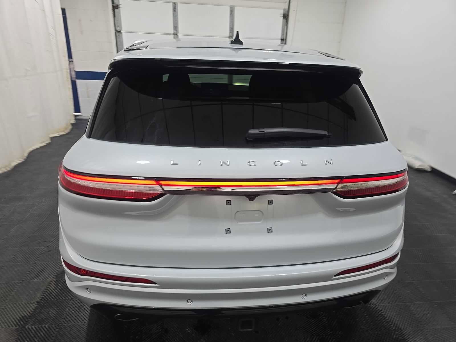 Used 2025 Lincoln Corsair Reserve w/ Jet Appearance Package AWD/4WD image 15