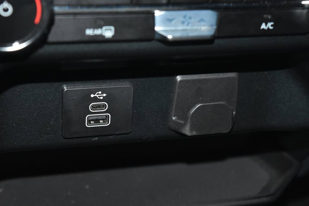 Used 2025 Ford F150 XLT w/ Equipment Group 301A Standard image 16