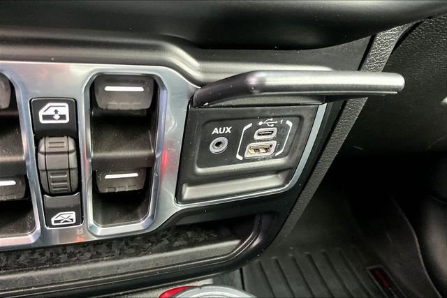 Used 2021 Jeep Wrangler Unlimited Sahara image 34