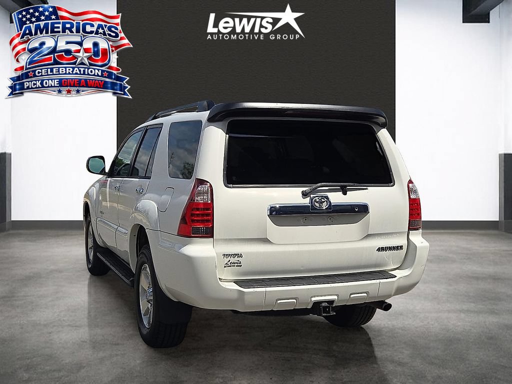 Used 2006 Toyota 4Runner SR5 AWD/4WD image 3