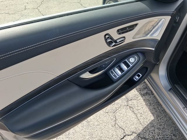 Used 2018 Mercedes-Benz S 560 Sedan image 14