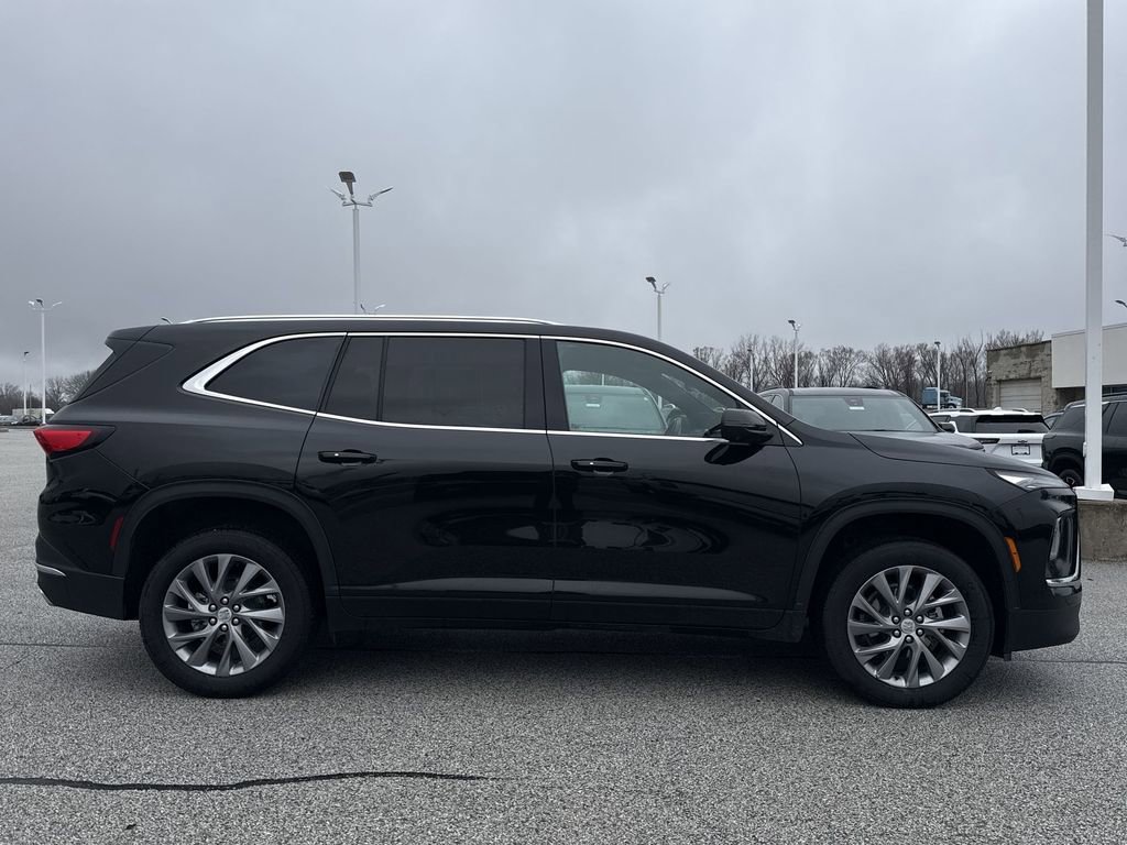 Certified 2025 Buick Enclave Preferred image 9