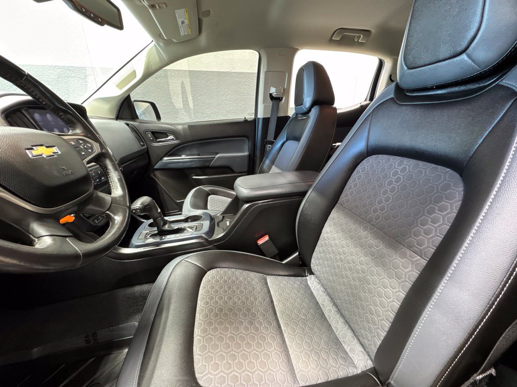 Used 2019 Chevrolet Colorado Z71 AWD/4WD image 10