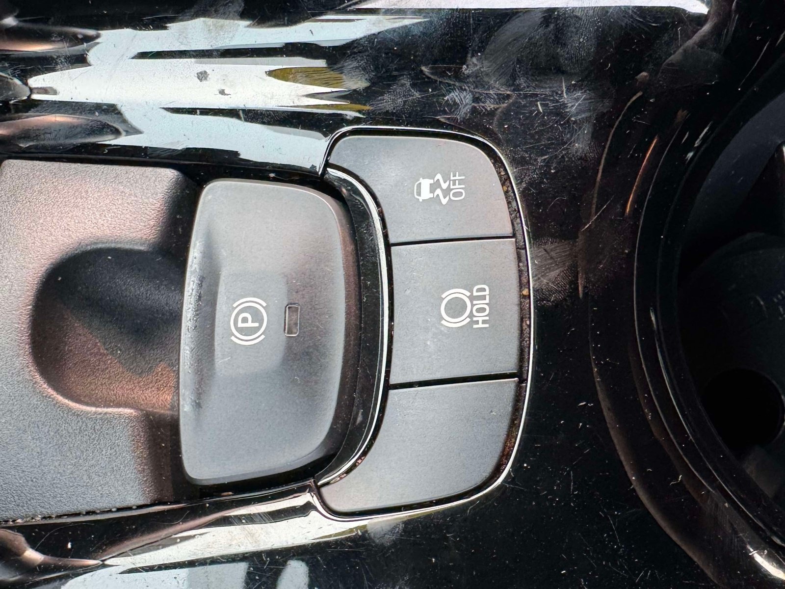 Certified 2020 Toyota C-HR XLE FWD image 36