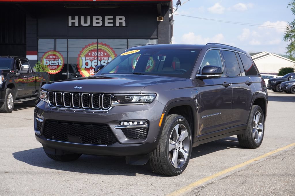 Used 2022 Jeep Grand Cherokee Limited 4xe w/ Luxury Tech Group II AWD/4WD image 3