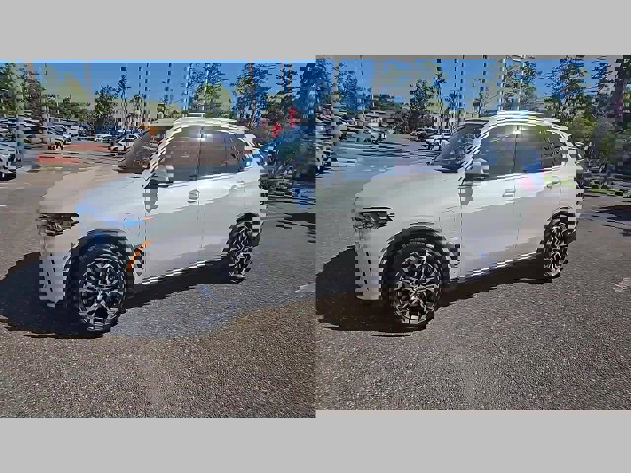 Certified 2025 BMW X5 xDrive50e w/ Premium Package image 21