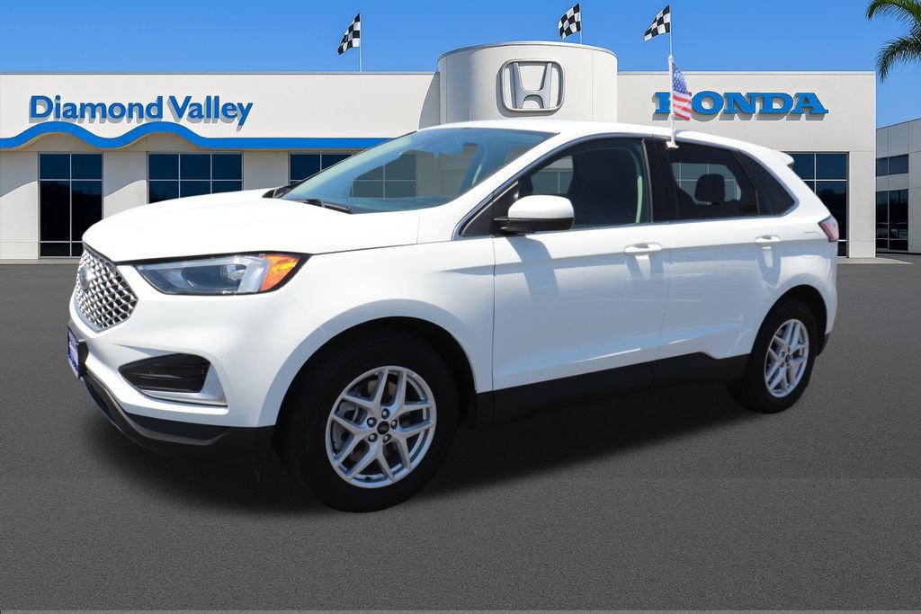 Used 2024 Ford Edge SEL AWD/4WD image 3