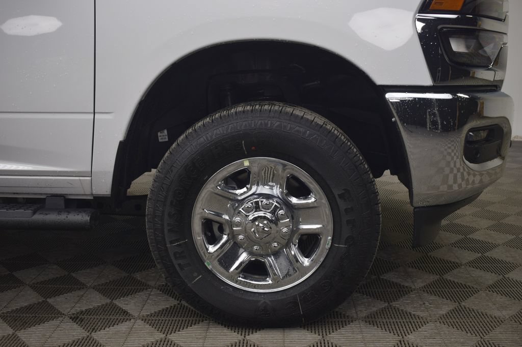 New 2026 RAM 2500 Tradesman AWD/4WD image 14