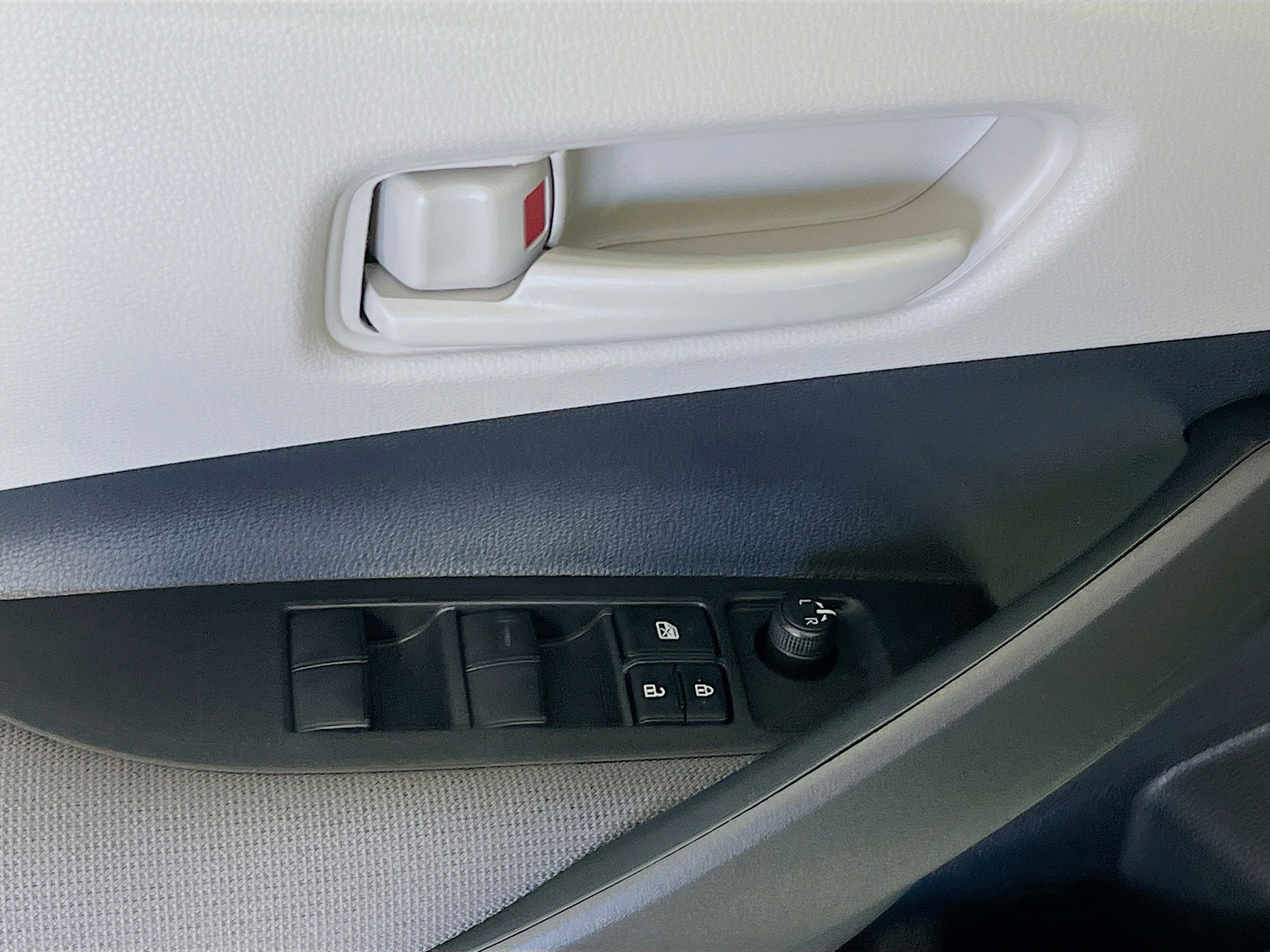 Used 2025 Toyota Corolla LE image 16