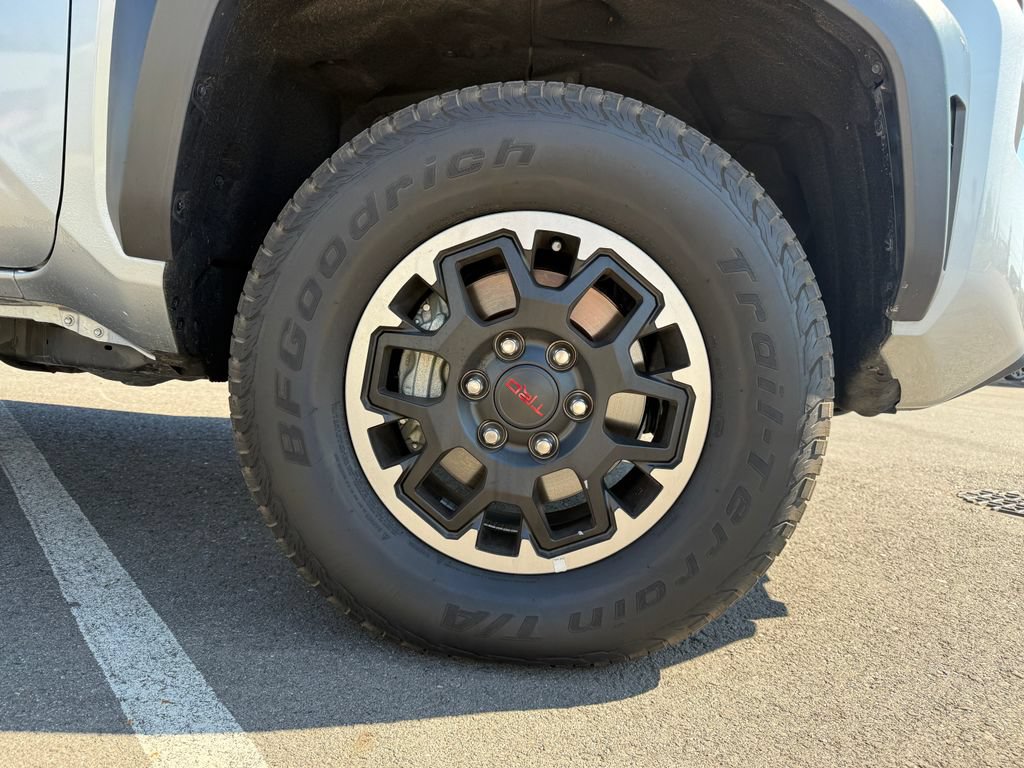 Used 2024 Toyota Tacoma TRD Off-Road w/ TRD Off Road Upgrade Package AWD/4WD image 37