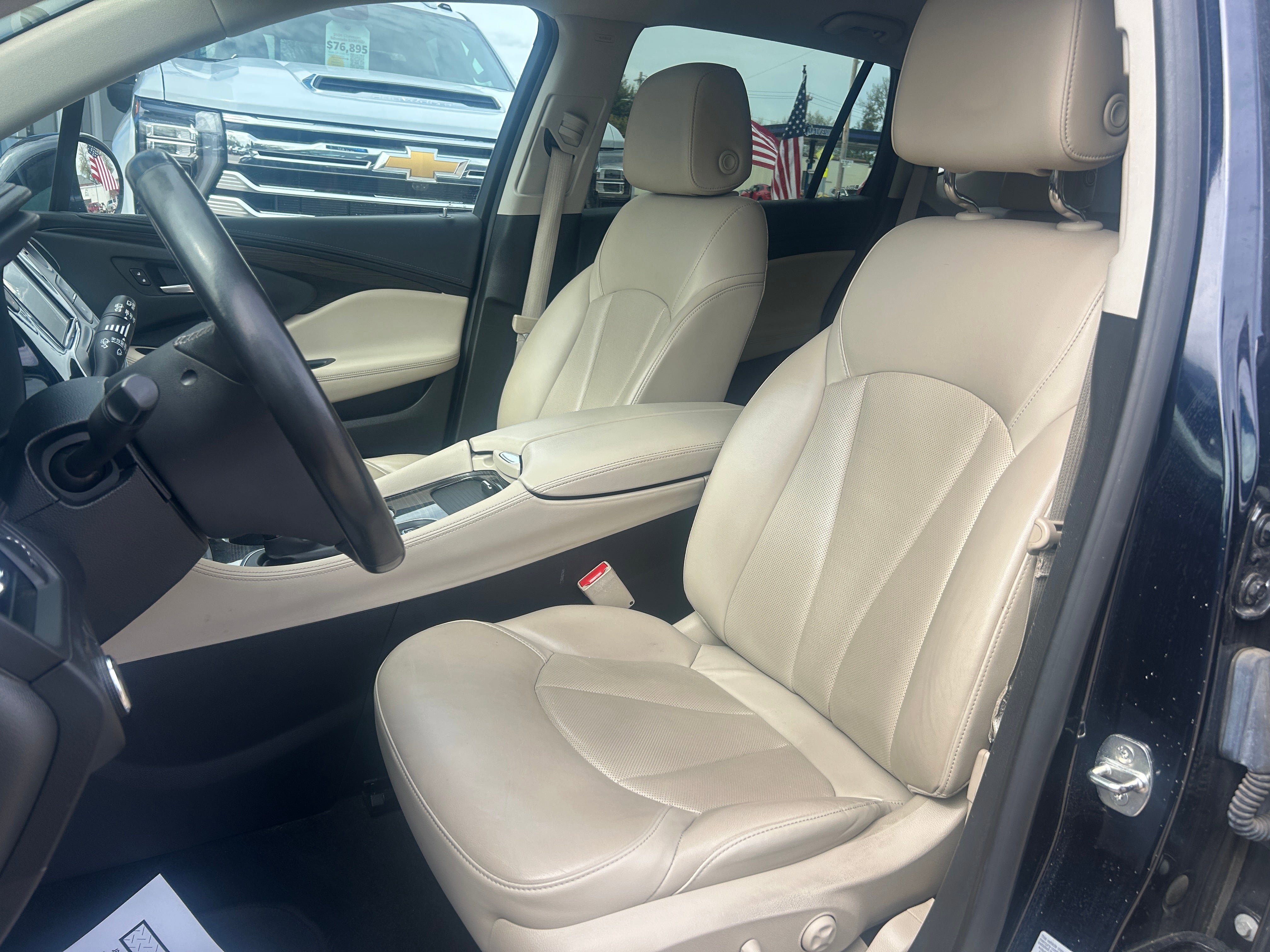 Used 2020 Buick Envision Essence AWD/4WD image 17