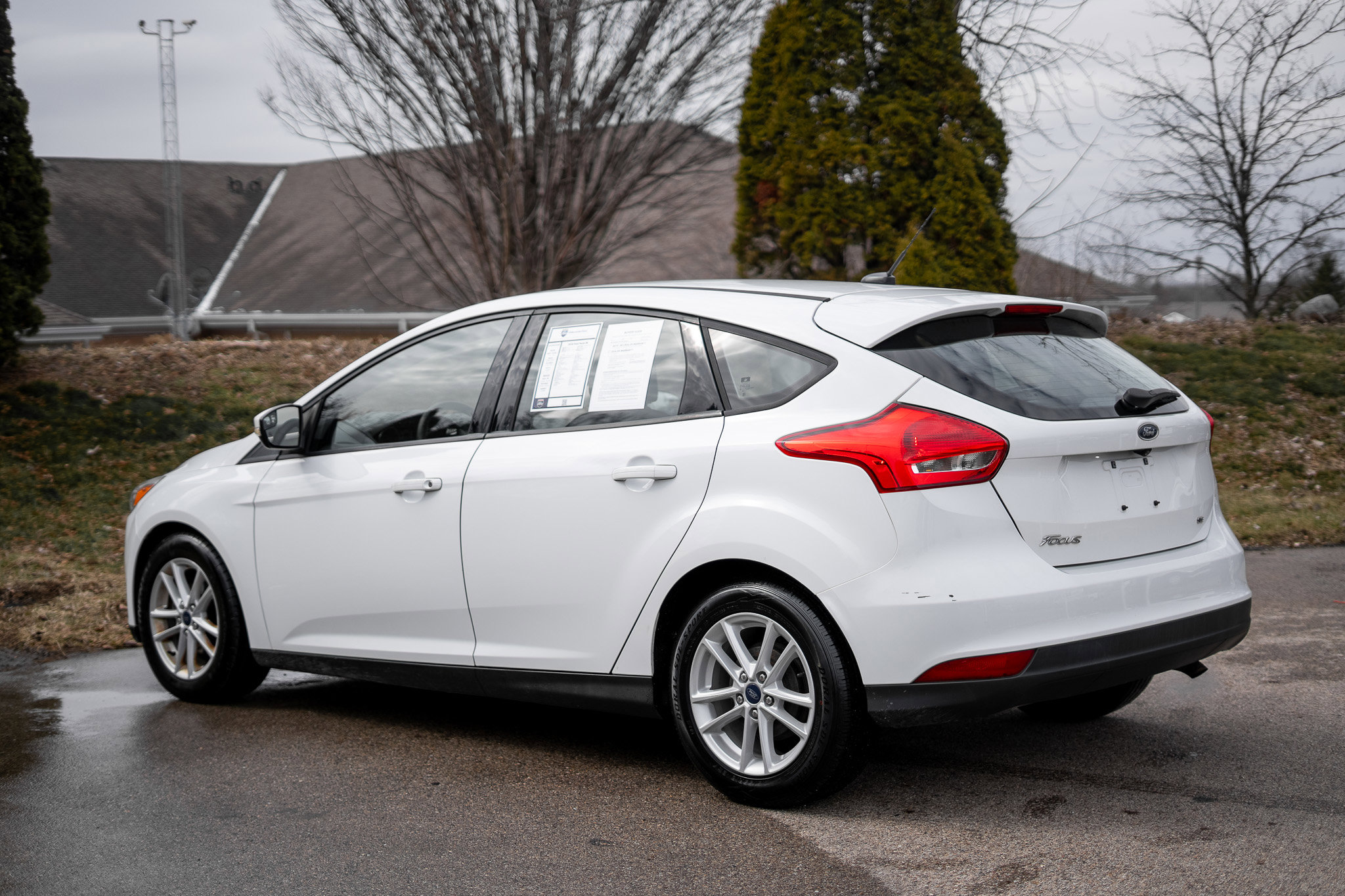 Used 2018 Ford Focus SE w/ Cold Weather Package image 7