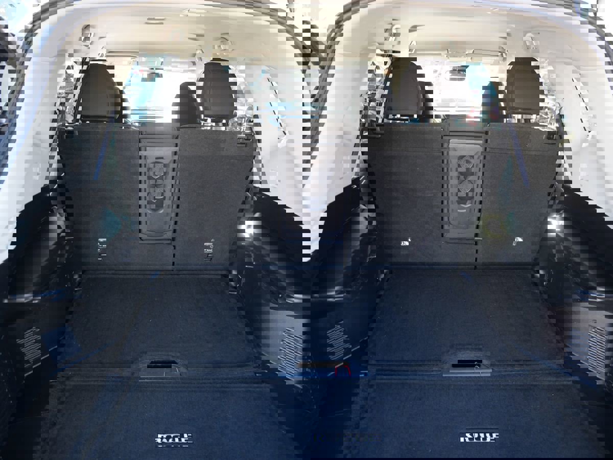 Used 2019 Nissan Rogue SV image 22