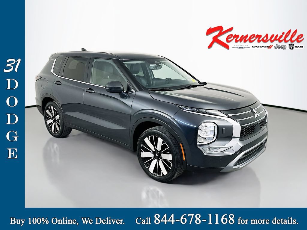 Used 2025 Mitsubishi Outlander SE AWD/4WD image 1