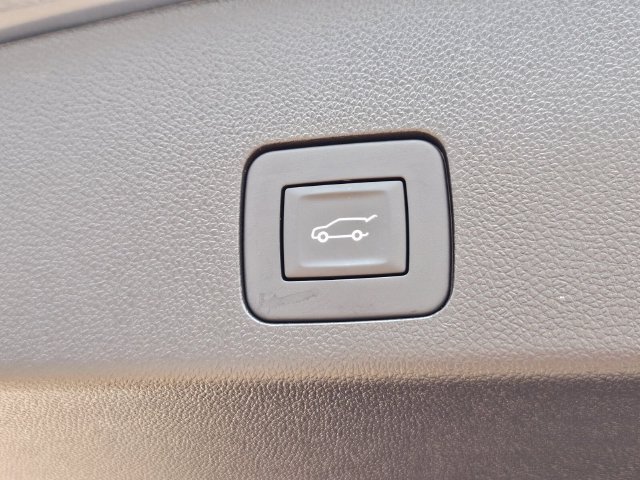 Used 2026 Buick Encore GX Sport Touring w/ Advanced Technology Package FWD image 12