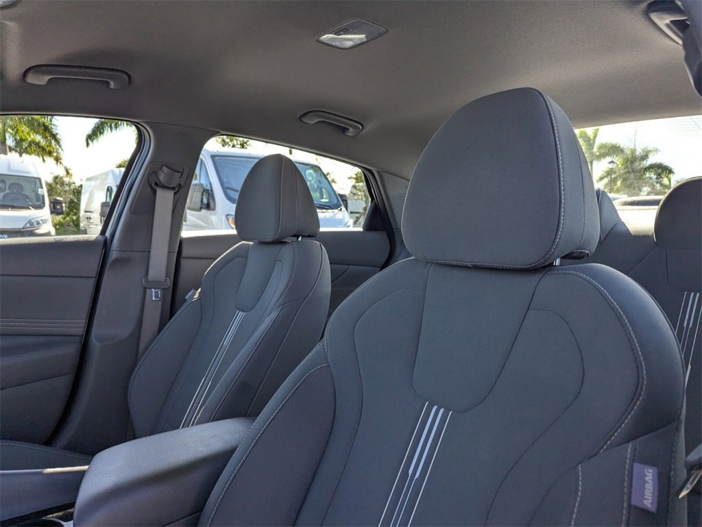 Used 2021 Hyundai Elantra SEL w/ Convenience Package image 20