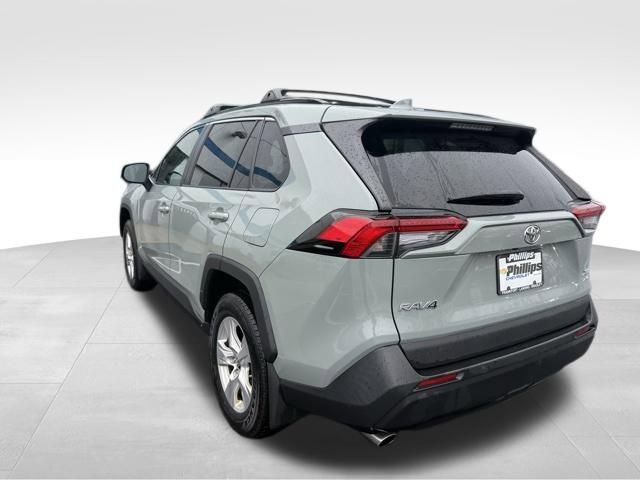 Used 2021 Toyota RAV4 XLE w/ Convenience Package image 14