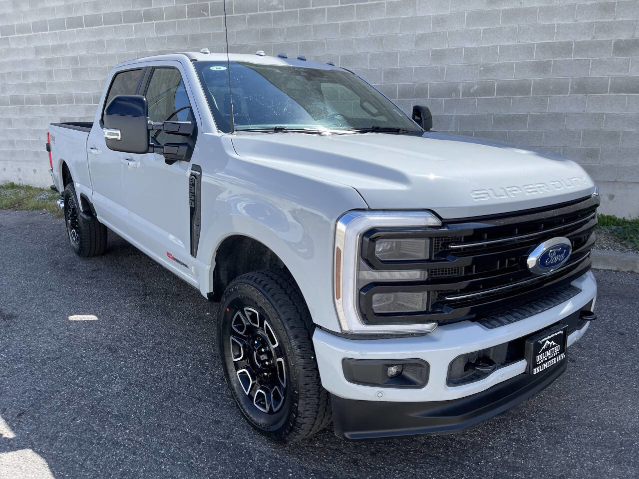Used 2026 Ford F350 Platinum AWD/4WD image 3